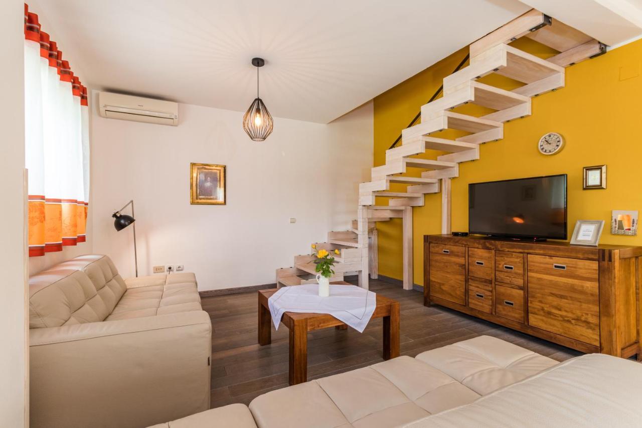 Villa Nada بوجي المظهر الخارجي الصورة